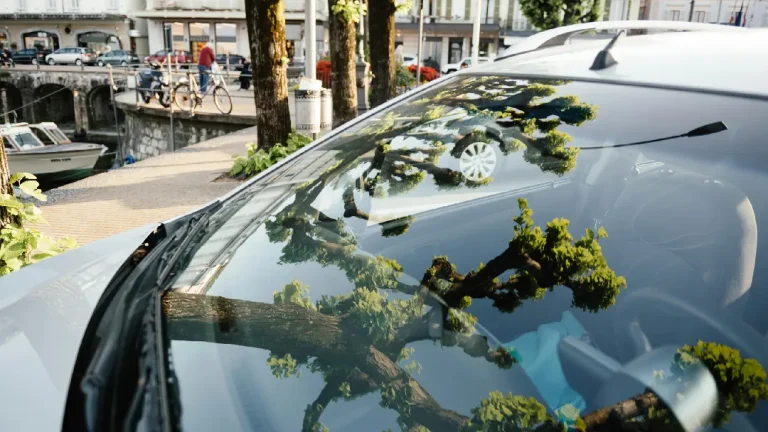 How Much to Tip Mobile Windshield Installer