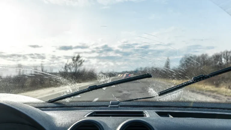 How to Replace Auto Glass