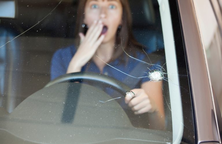 Emergency star break auto glass windshield repair service Baltimore for immediate replacement or fix.